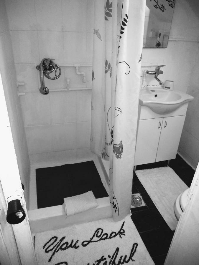 Gardos Apartment